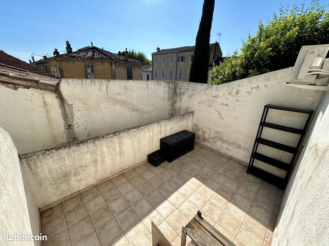 Appartement 1 pièce 28 m² · à Salon-de-Provence · 28 m² · 625 €/mois