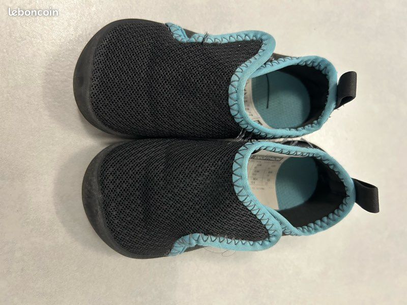 Chausson bébé taille 22 (image 1)