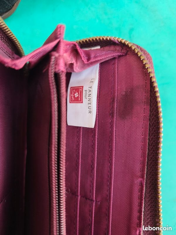Porte-cartes / Porte-monnaie Le Tanneur Pour Françoise Saget - Couleur Bordeaux - Occasion Très Bon état