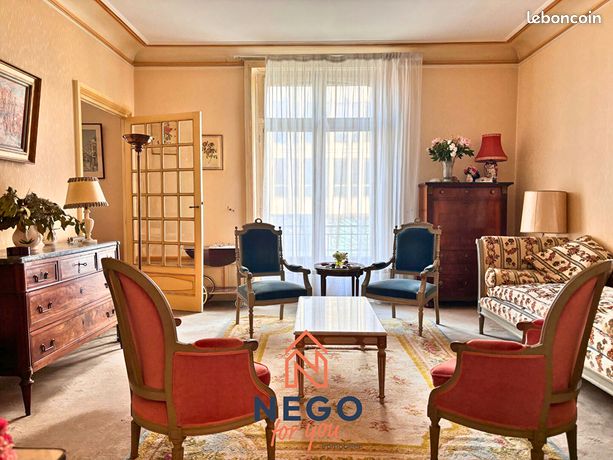 Maison 13 pièces 320 m² — 2