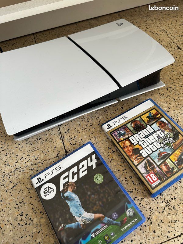 Ps5 avec jeu fifa 24 et gta5 (image 1)