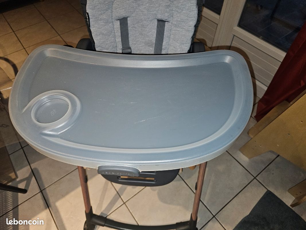 Chaise haute (image 3)