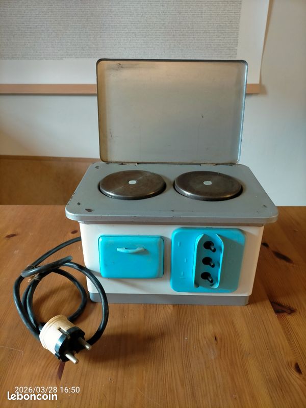 Cuisinière de poupée électrique Vintage (image 1)