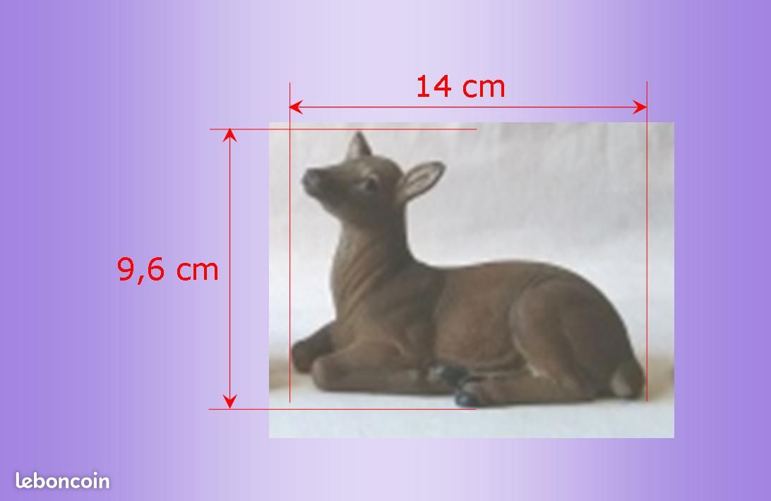 Figurines : 2 couples composés d’un cerf et d’une biche couchés (soit 4 pièces au total), en résine colorée rappelant leurs couleurs naturelles, à poser, à l’intérieur voire à l’extérieur | TBE (image 12)