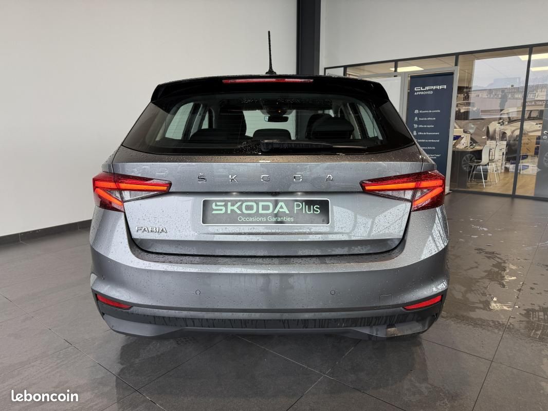 Skoda Fabia 1.0 TSI 95 ch BVM5 Ambition (image 2)