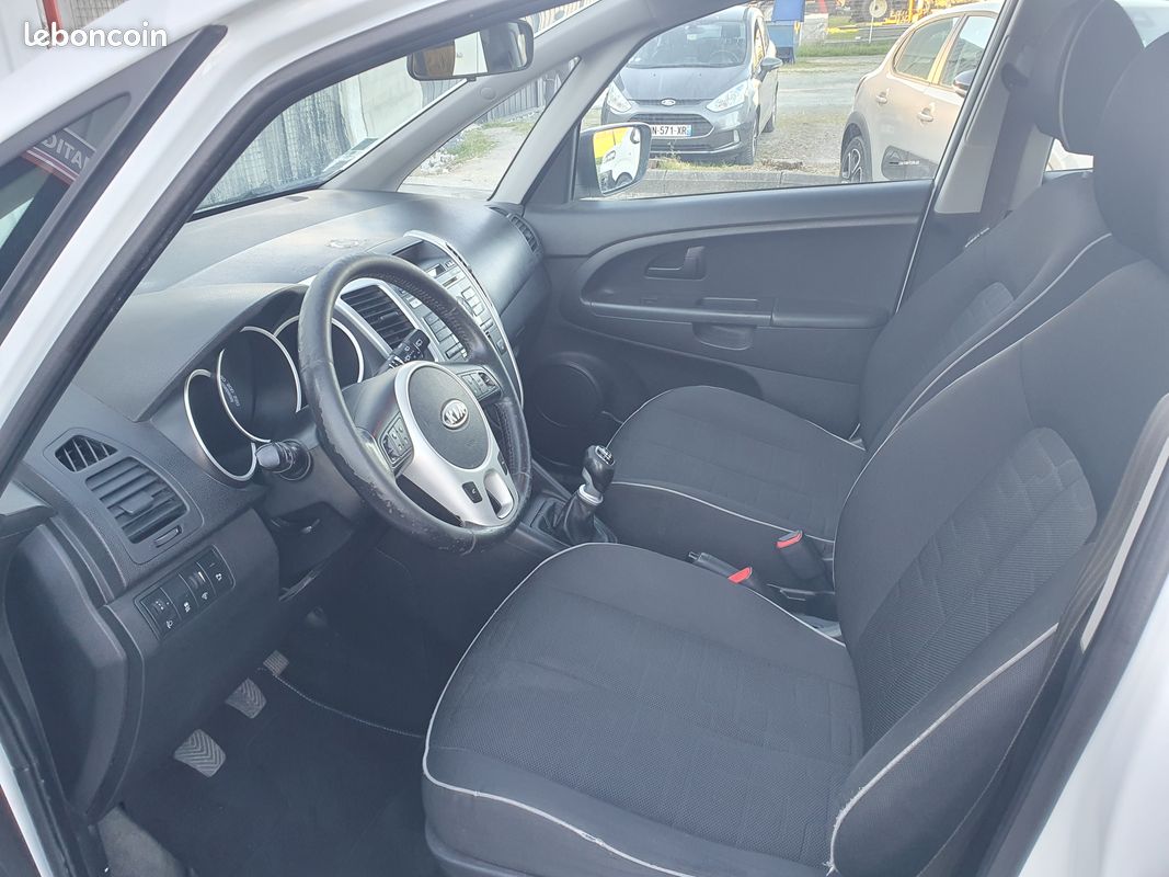 Kia venga 1.6 cdri 115 (image 5)