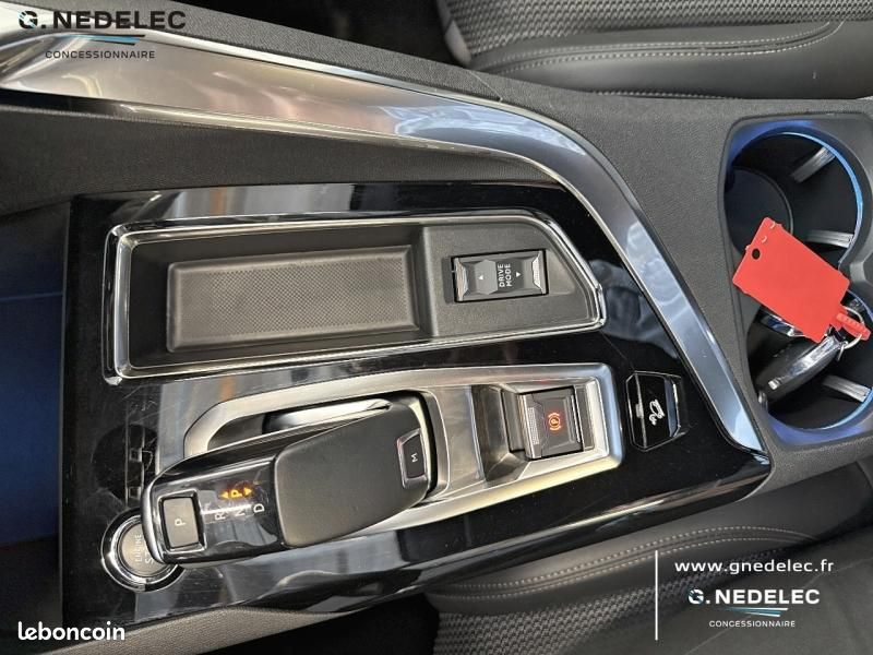 Peugeot 3008 1.5 BlueHDi 130ch S&S GT EAT8 (image 16)