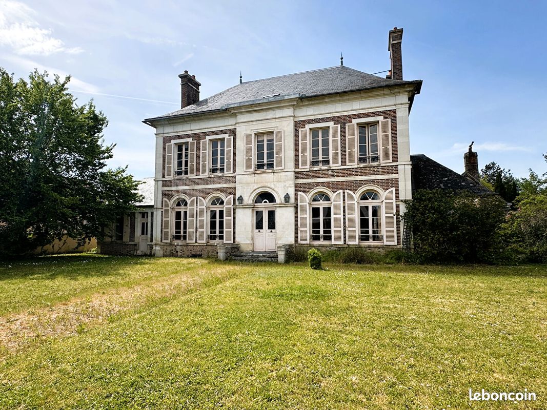 Maison 7 pièces 230 m² · à Joigny · 230 m² · 349 000 €