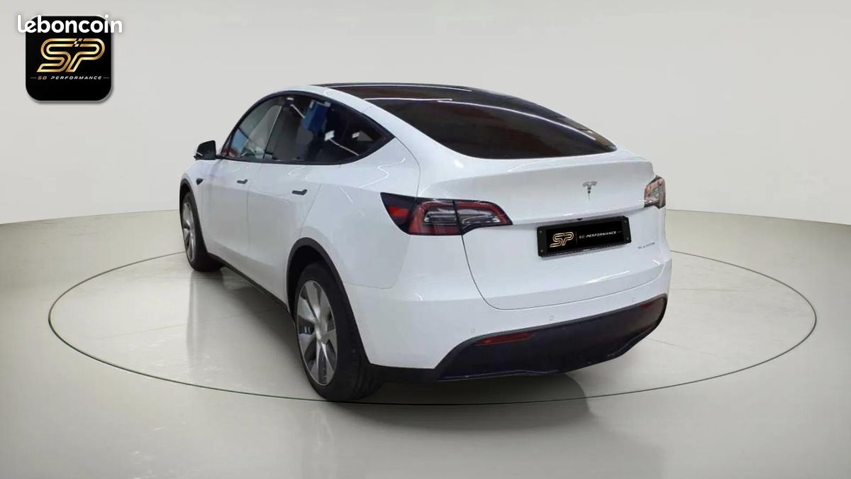 TESLA MODEL Y Long Range AWD * 514 ch * SOH 91,9 % * Pano * Autopilot * Caméra 360 (image 2)