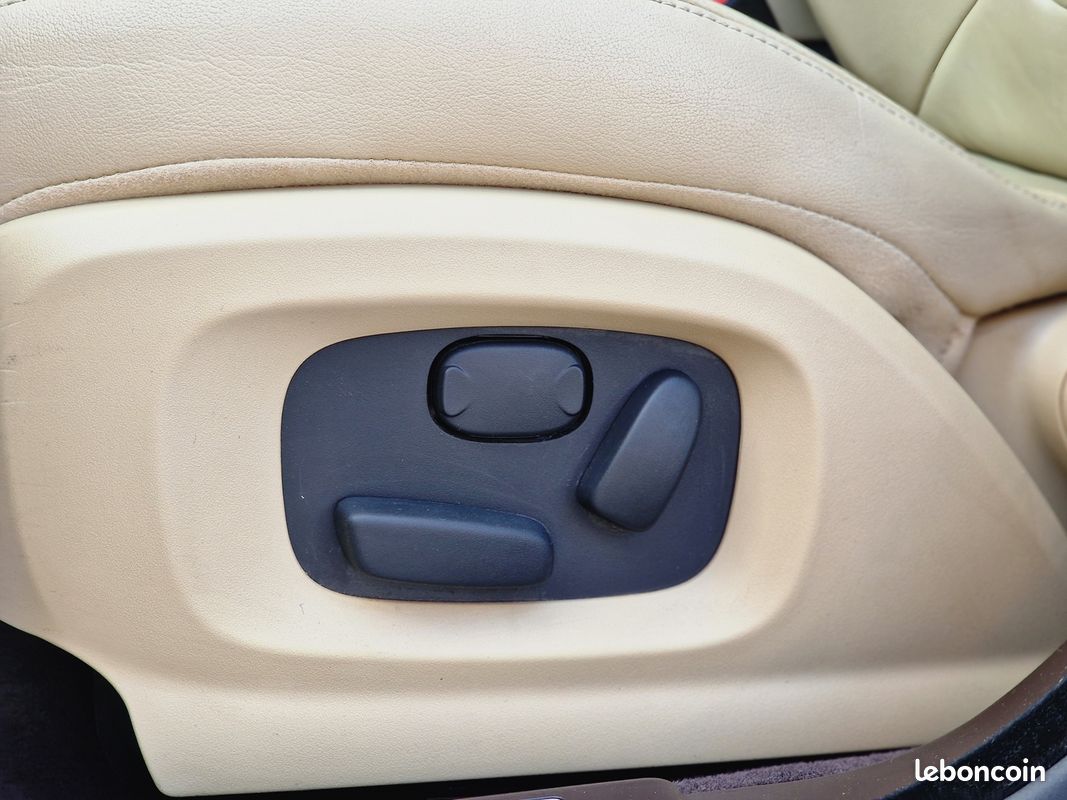 Jaguar XF 2.2 D 200CH LUXE PREMIUM (image 12)