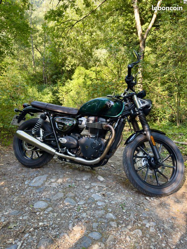 Triumph Speed Twin 900 – 2024 – Competition Green / Phantom Black (image 3)