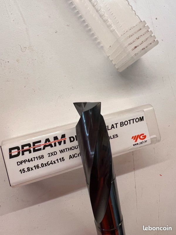 Foret Carbure Monobloc YG-1 Dream Drills FLAT BOTTOM - 15.8mm - NEUF (image 3)