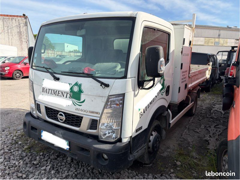 Nissan Cabstar Benne carte grise accidenté (image 2)