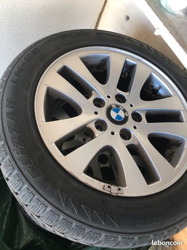 4 roues neige sur Jantes BMW 205 55 R16 Bridgestone Runflat (image 2)