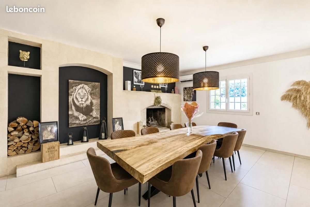 Maison 11 pièces 340 m² · à Port-de-Bouc · 340 m² · 650 000 €