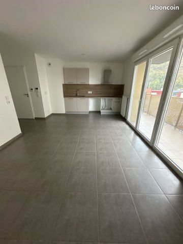 Appartement 2 pièces 44 m² · à Échirolles · 44 m² · 675 €/mois