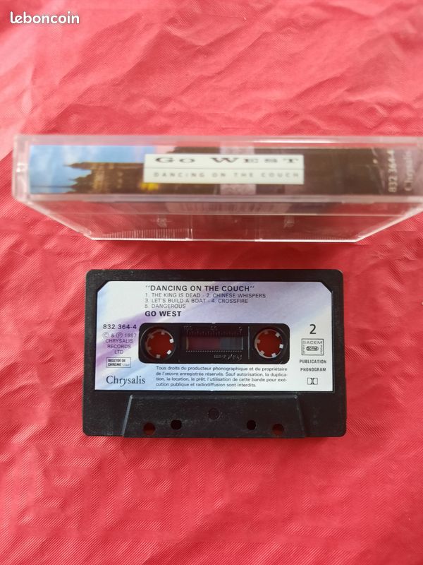 Cassette audio - Go West : dancing on the couch (image 3)
