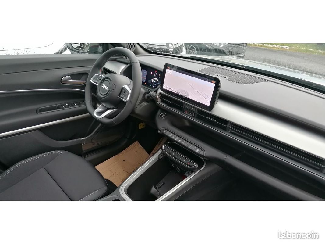 JEEP AVENGER 1.2 T3 e-Hybrid 110 BVR Summit +PK PREMIUM+TOIT OUVRANT (image 24)