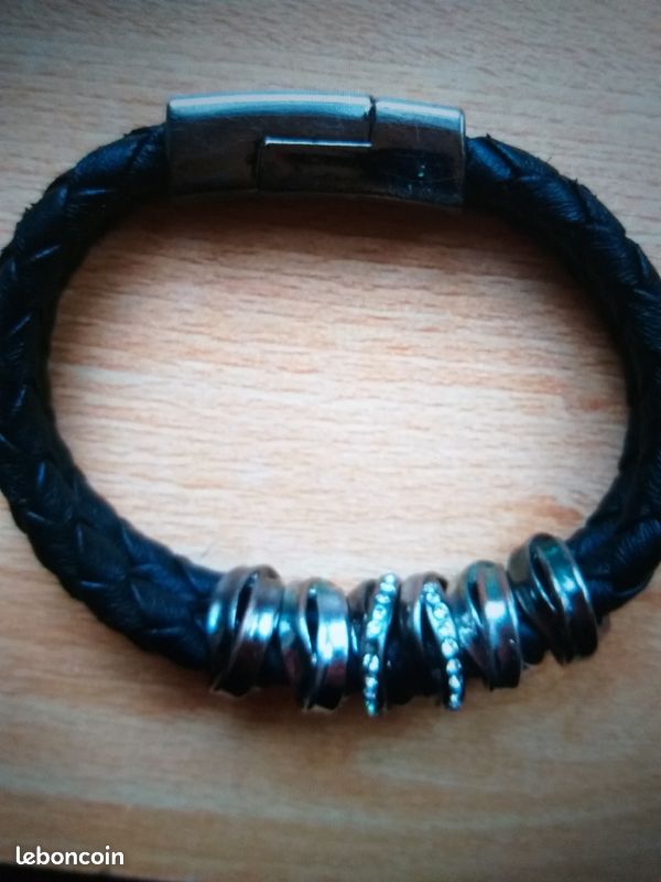 Bracelet lanières tressées /anneaux (image 1)