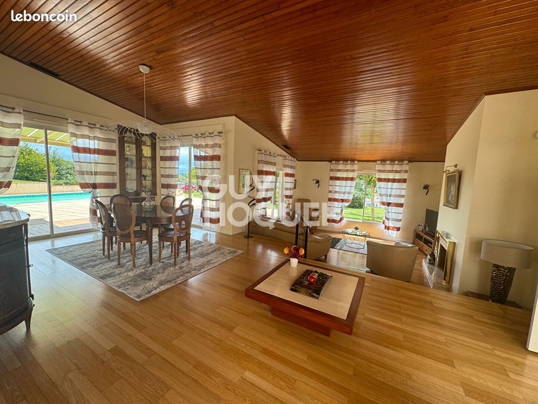 Maison 4 pièces 280 m² · à Nérac · 280 m² · 299 000 €