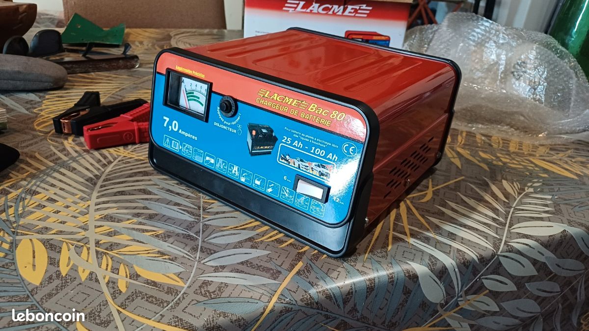Chargeur de batterie (image 1)