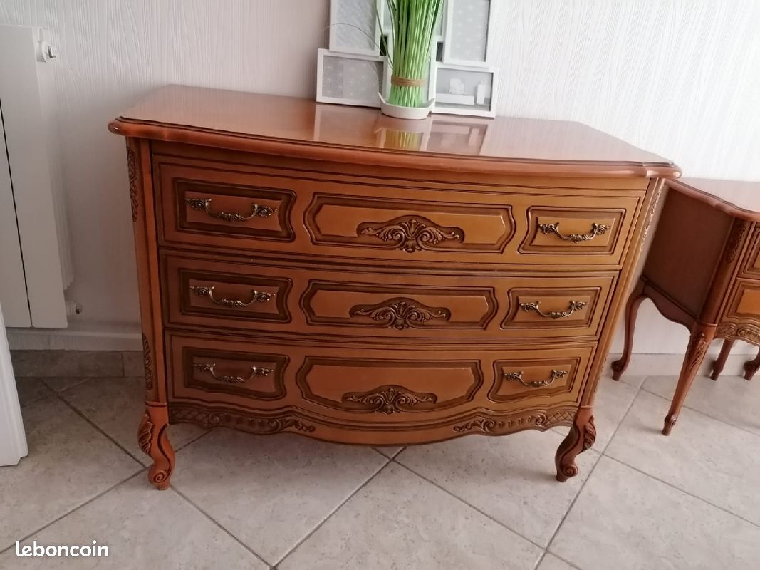 Commode (image 2)