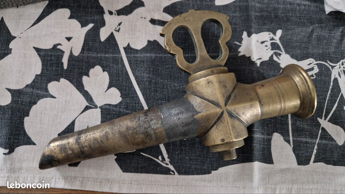 Robinet ancien (image 1)