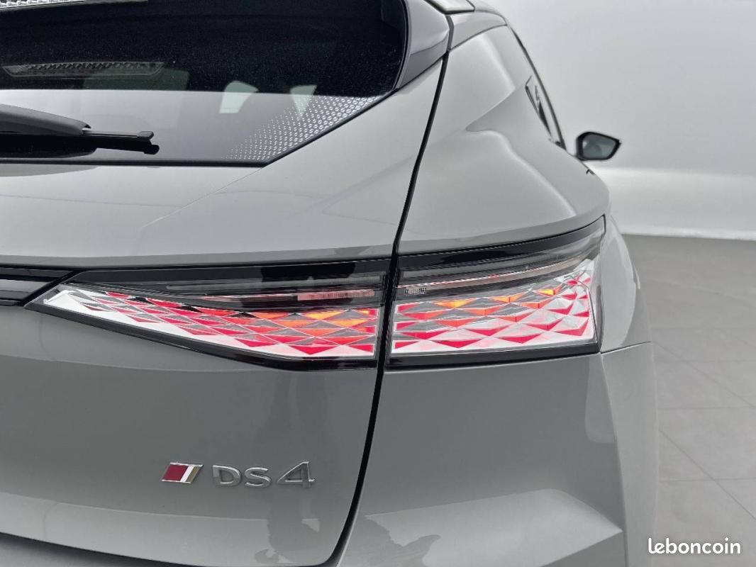 DS 4 Hybride E-Tense 225 EAT8 - Performance Line (image 17)