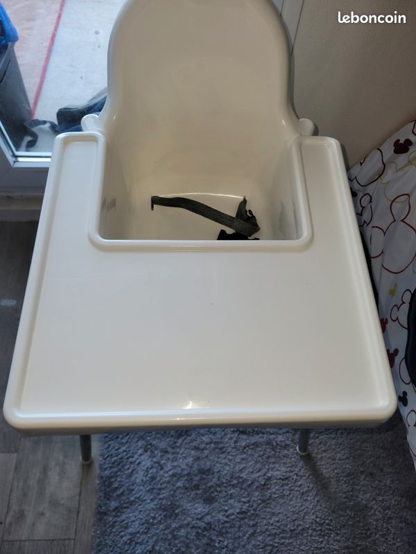 Chaise pour enfant (image 1)