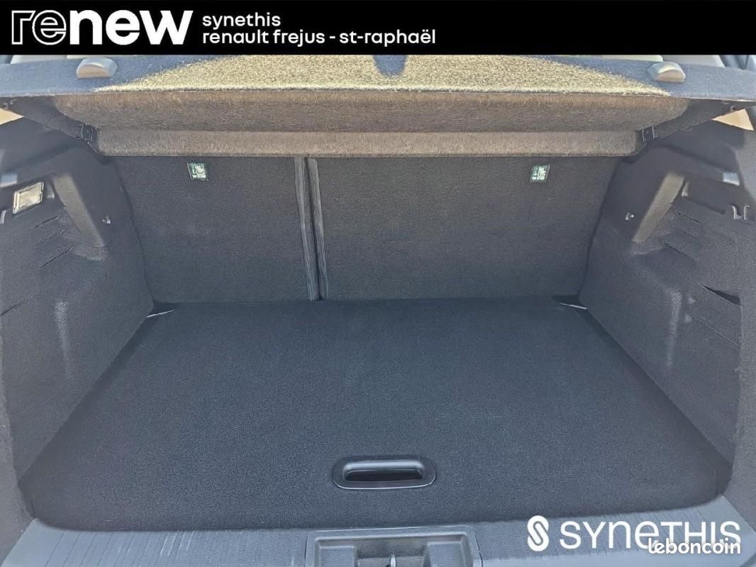 Renault Captur E-Tech 145 - 21 Zen (image 6)