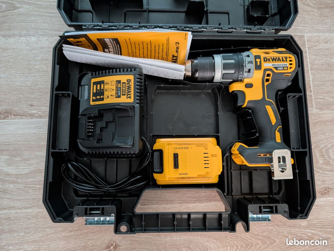 Perceuse visseuse à percussion DEWALT DCD796P1 (image 1)