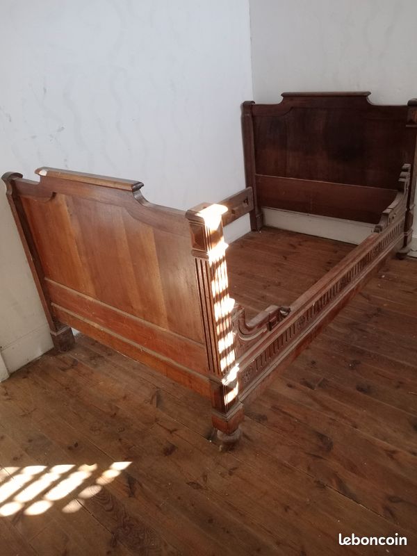 Lit ancien (image 1)