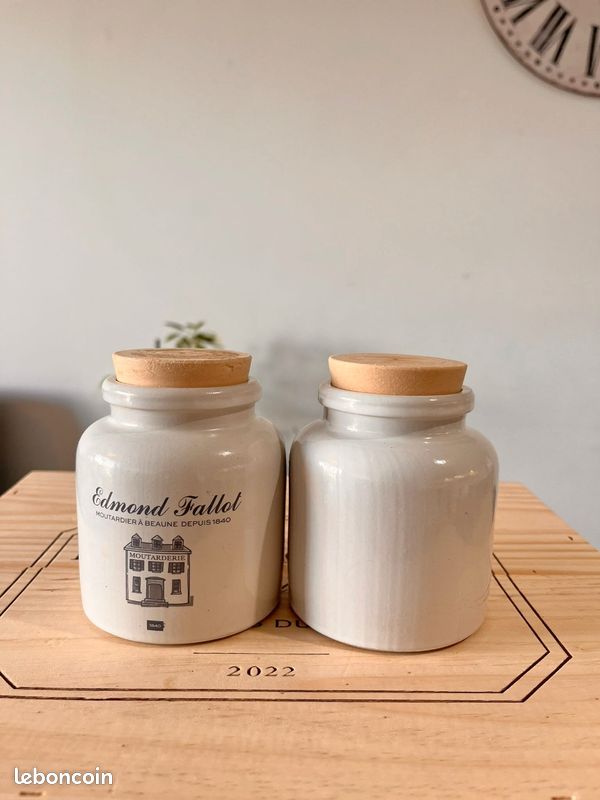 🫙 Lot de 2 pots en grès déco / rangement avec couvercles (image 1)