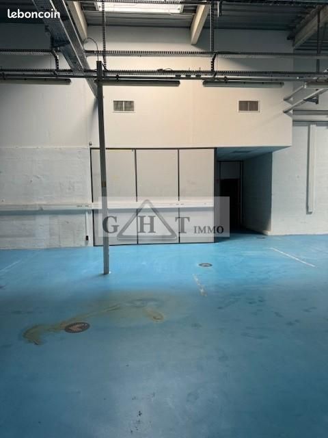 Local industriel 1 800 m² (image 5)