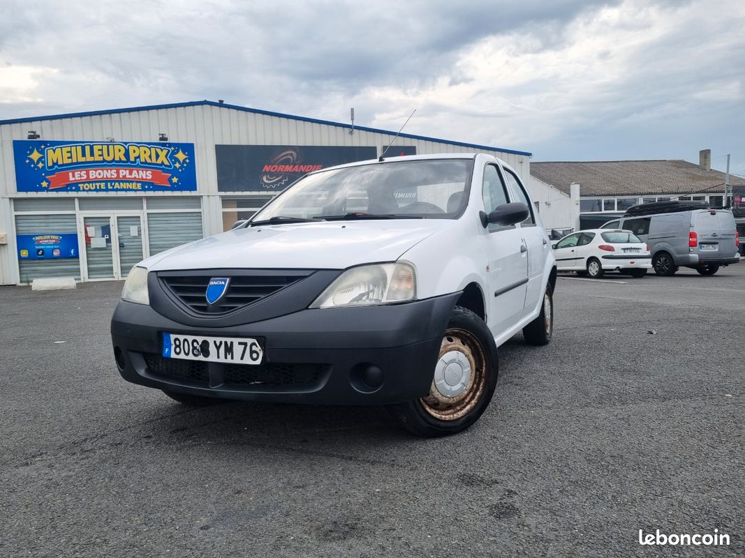 DACIA LOGAN 1.4 i 75 CV AUTHENTIQUE PREMIÈRE MAIN CT OK (image 1)