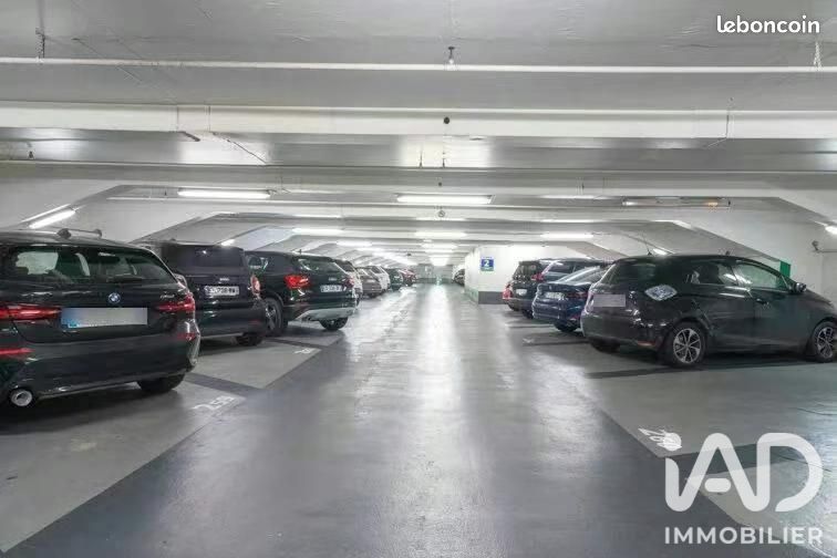 Parking 14 m² · à Paris · 14 m² · 27 000 €