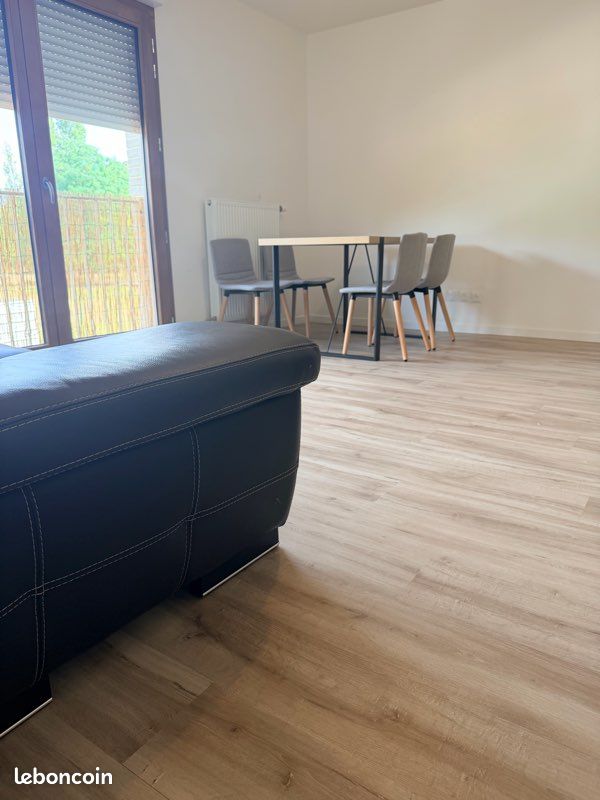 Appartement 2 pièces 46 m² · à Neuilly-sur-Marne · 46 m² · 1 090 €