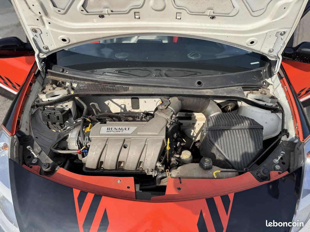 Renault clio renault 3 cup x85 (image 21)