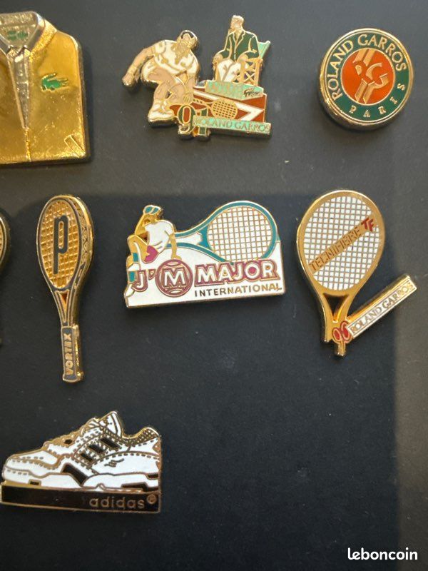 LOT PINS TENNIS Roland Garros EUR 6,50 - FR