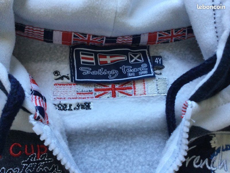 Pull capuche (image 2)