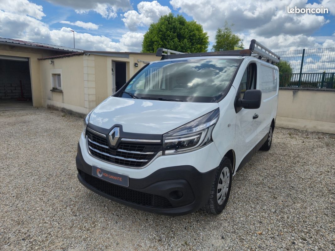 Renault trafic fourgon gn l1h1 1000 kg dci 120 grand confort 11990 euro ttc 12 mois garantie (image 2)