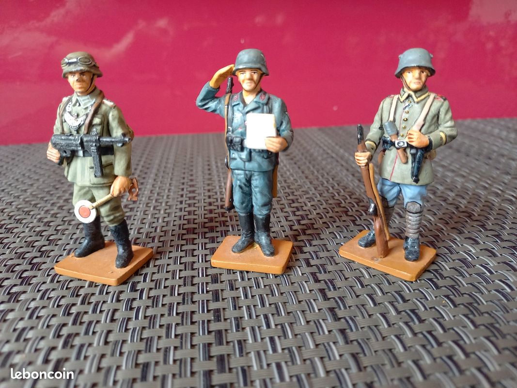 Lot De 9 Soldats De Plomb - Guerre 14-18 - Allemands/Autrichiens - 4cm - Peints - Occasion Collection