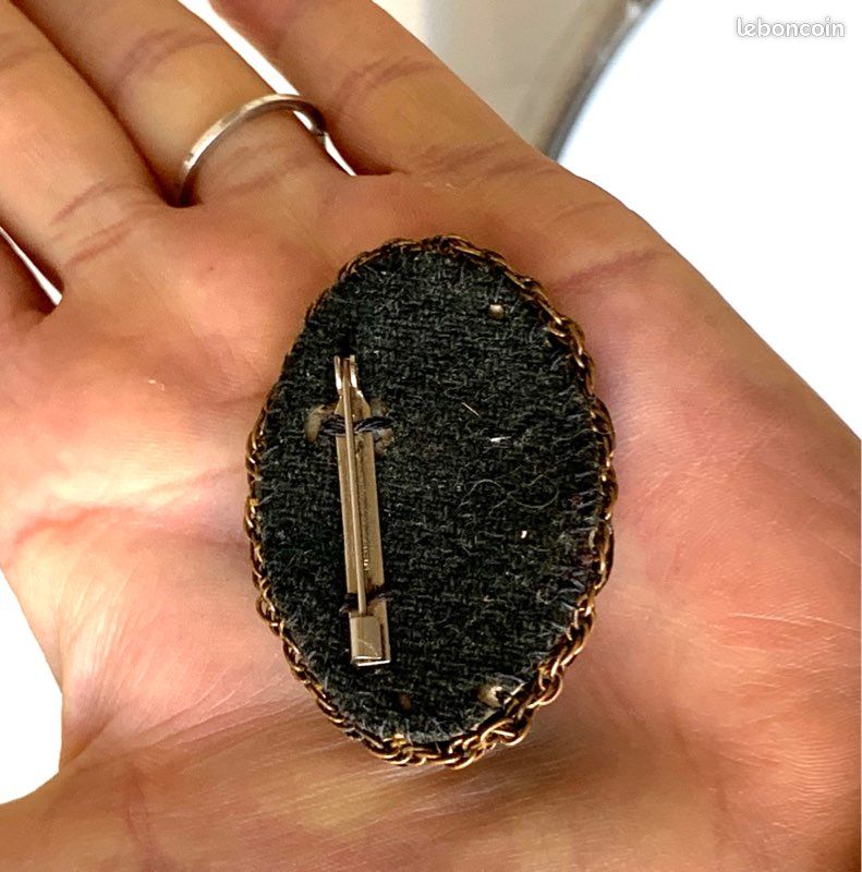 Ancienne broche en cristaux noirs vintage (image 5)