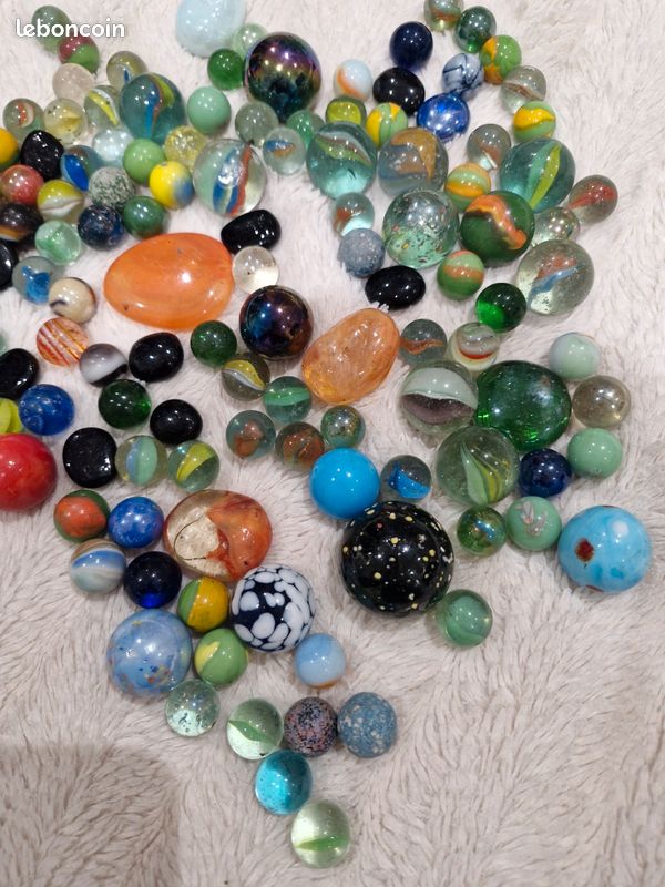 daqoupzi Lot de 100 billes en verre multicolores - 10 mm et 16 mm - Pour jeux de billes, travaux manuels et décoration de vases et d'aquariums