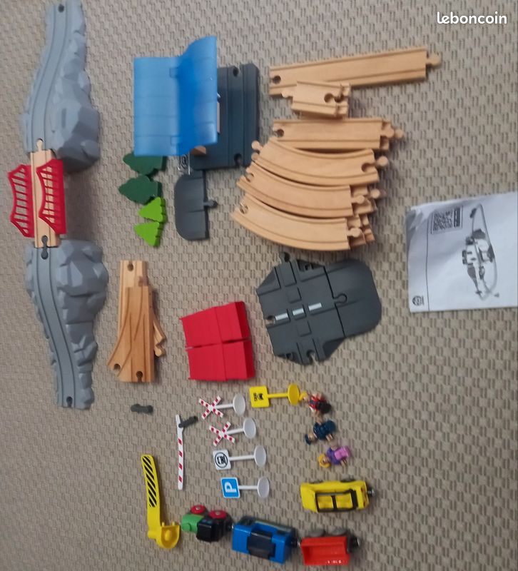 Circuit petit train en bois (image 3)