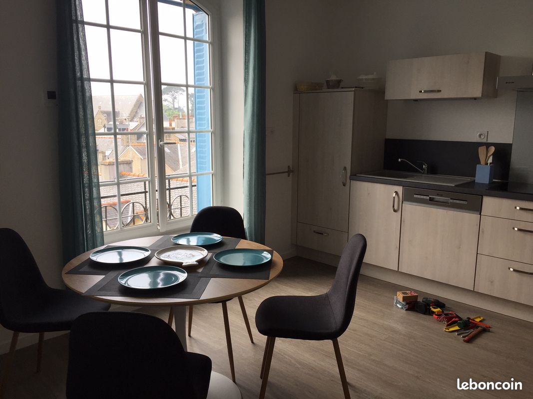 Appartement 2 pièces 33 m² · à Dinard · 33 m² · 820 €