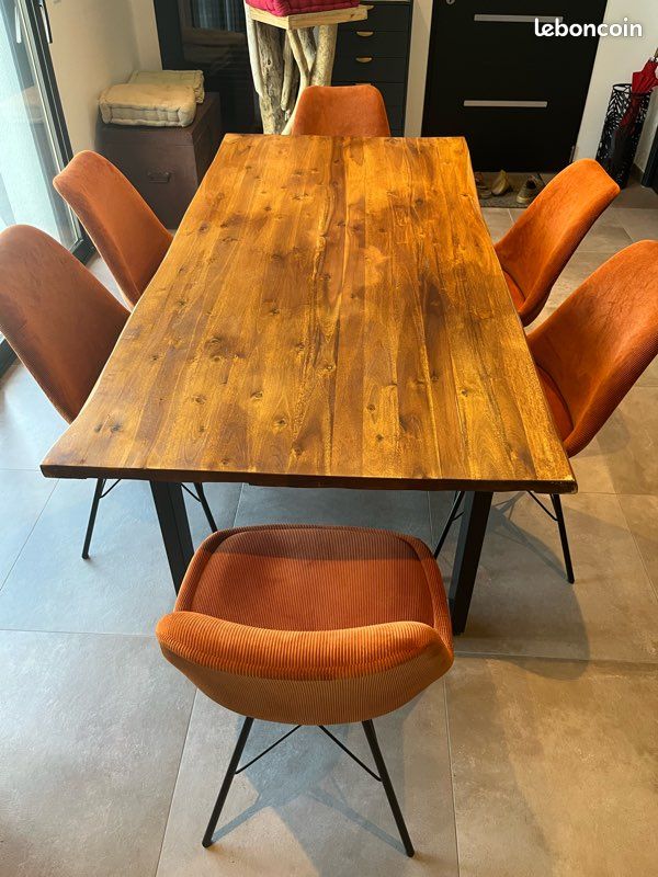 Table et chaises (image 1)