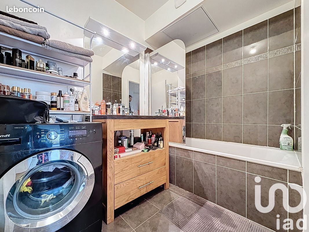 Appartement a louer  - 3 pièce(s) - 72 m2 - Surfyn