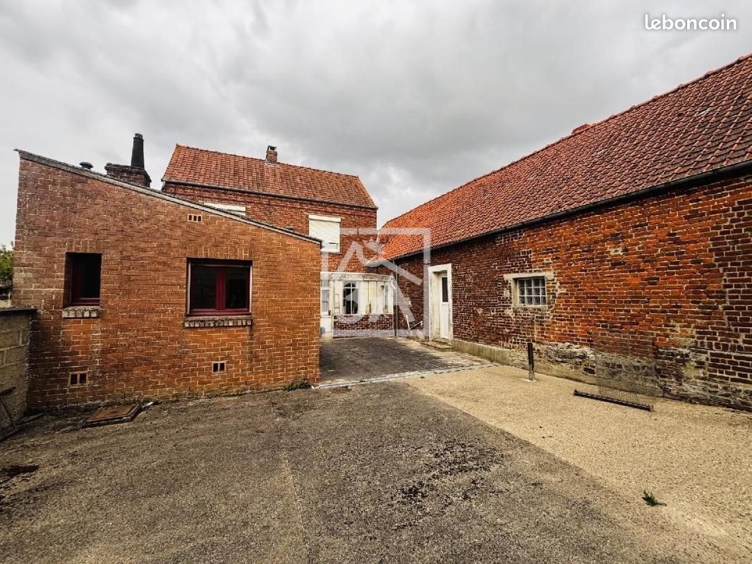 Maison 11 pièces 199 m² · à Aire-sur-la-Lys · 199 m² · 164 500 €