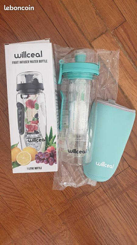 Zulay Bouteille d'eau infusée à fruits (capacité de 963,9 g) avec manchon – Poignée antidérapante et couvercle à rabat pour homme et femme – Rose barbe à papa Zulay Bouteille d'eau infusée à fruits (capacité de 963,9 g) avec manchon – Poignée antidérapante et couvercle à rabat pour homme et femme – Rose barbe à papa